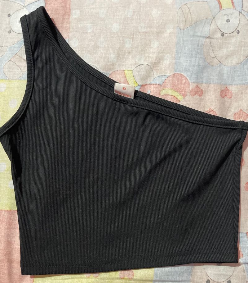 Urbanic One Shoulder Top