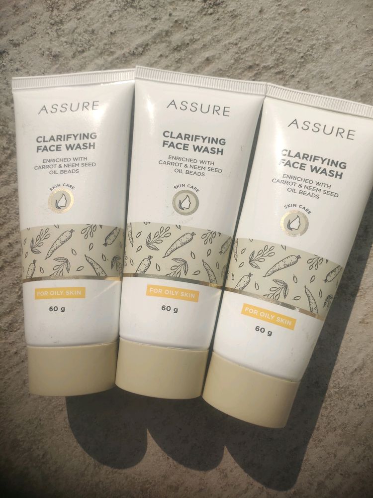 ASSURE CLARIFYING FACE Wash