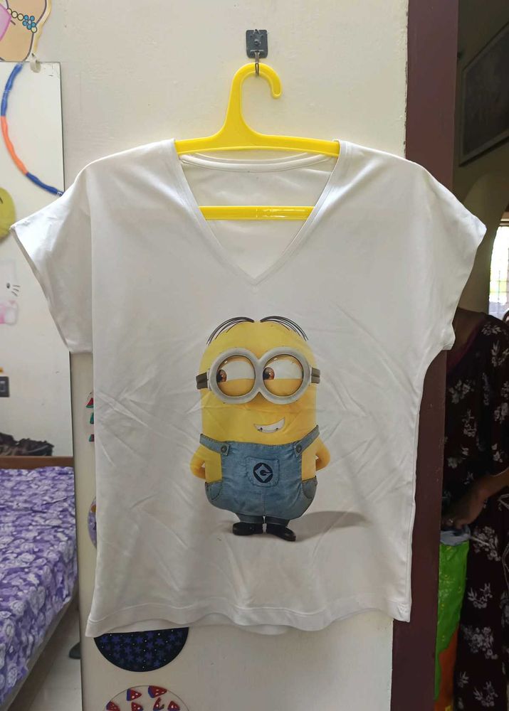 Minion Tshirt.