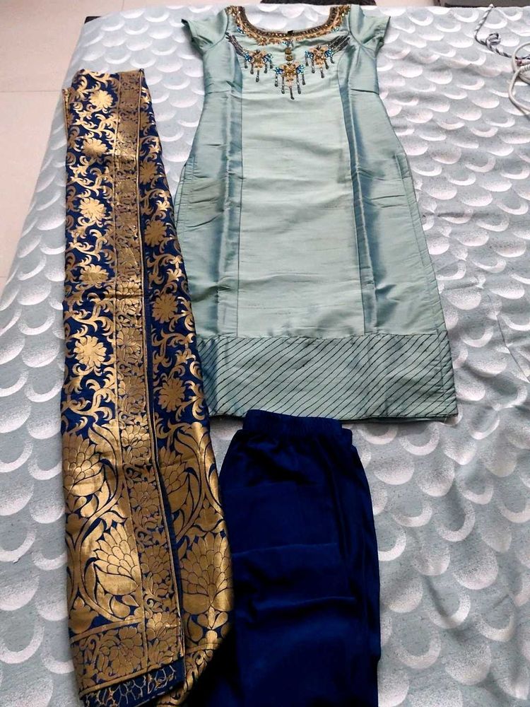 Elegant Embroidered Kurta Set