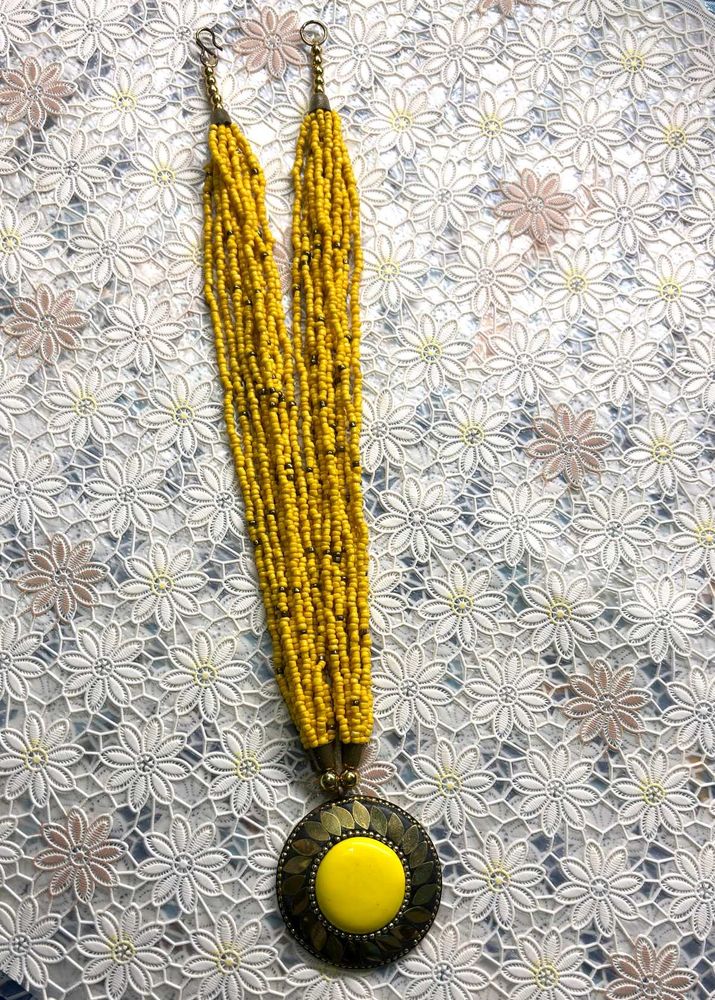 YELLOW BEADED NECKLACE 💛