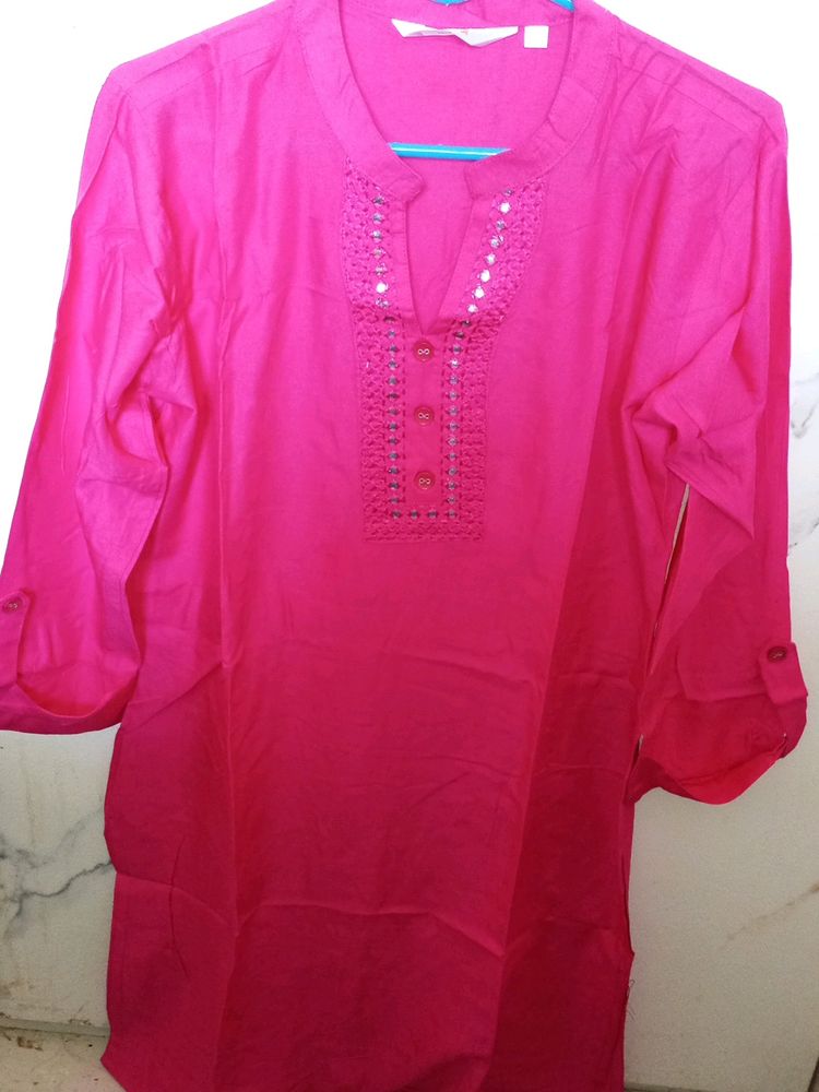 Daily Wear Embroidered Kurti