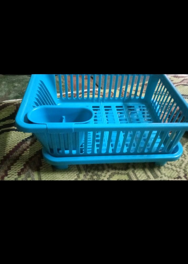 Bartan Rakhne Ki Bucket Hi Acchi Badi