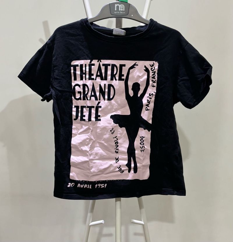 Black Top/ T-shirt
