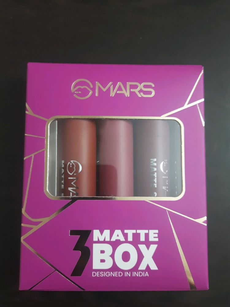 Mars Peaches And Nudes Lipstick Set