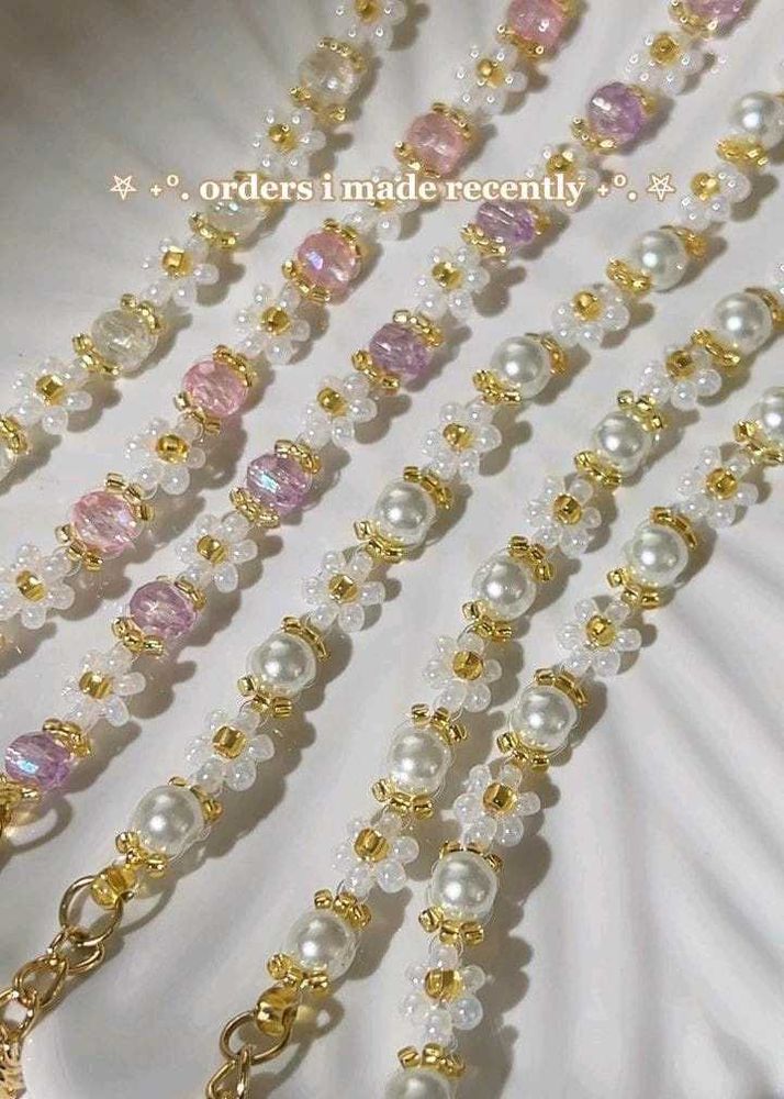 Korean Daisy Bracelet