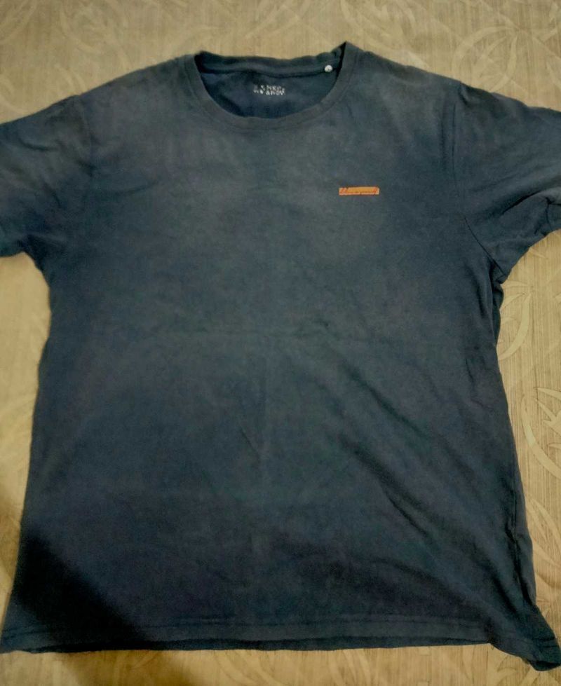 Navy Blue DISCOLOURED T SHIRT.