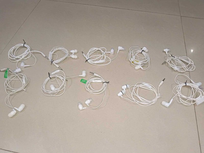 10 Piece Working Earphone