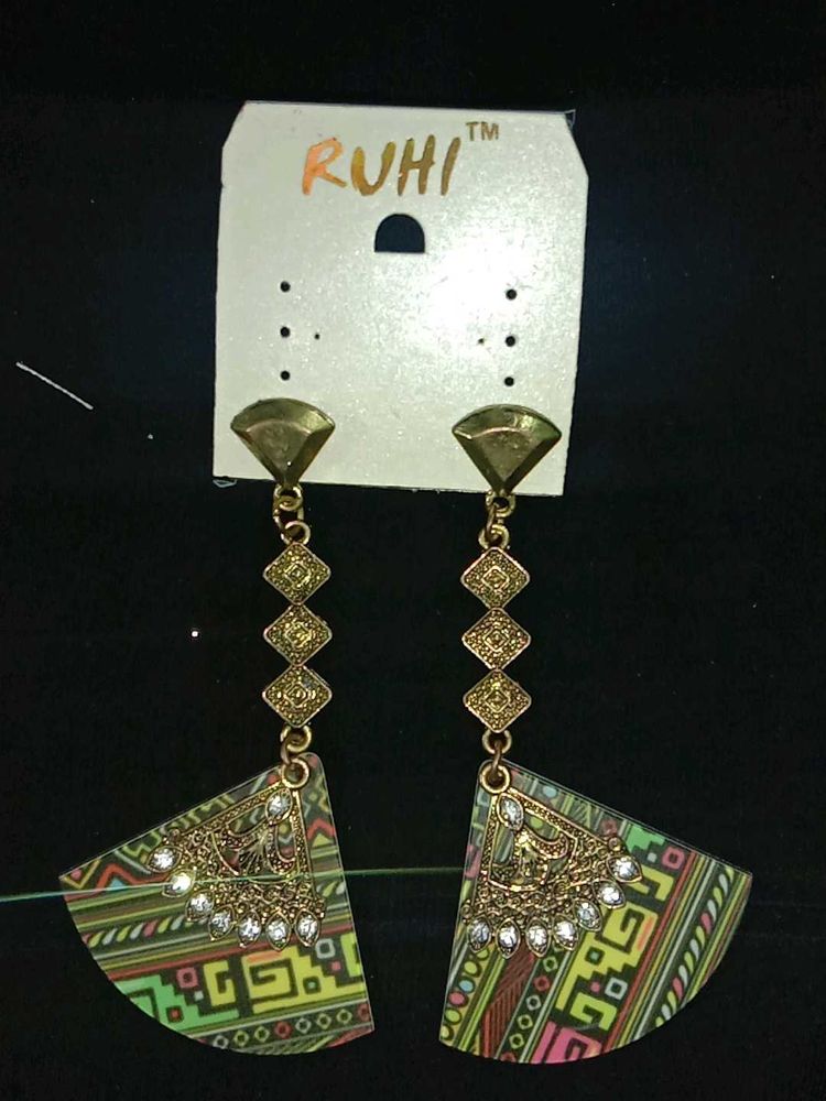 RUHI Drop Earrings