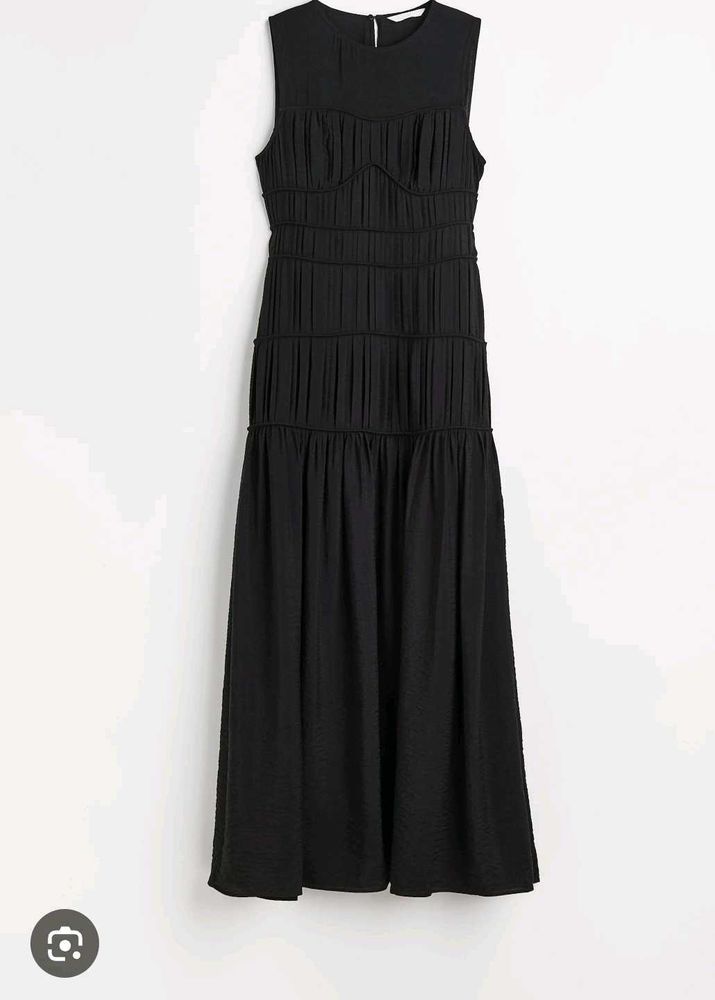 H&amp;M Sleeveless Black Maxi Dress