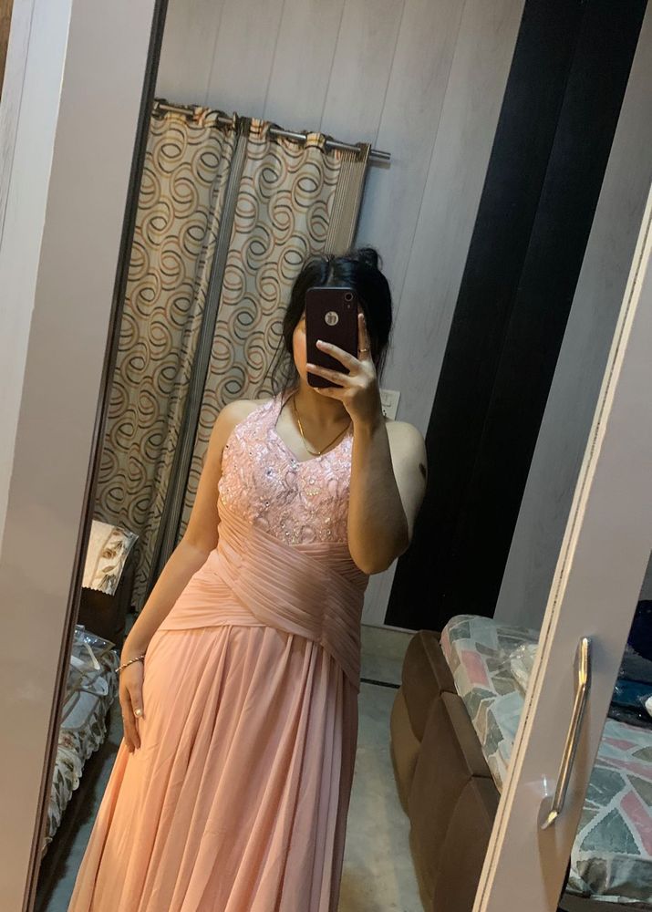 Elegant Ethnic peach gown🎀🦋💕