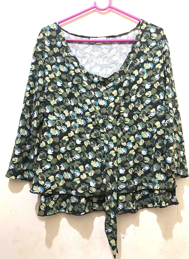 Floral Top 38-44 super stretchy
