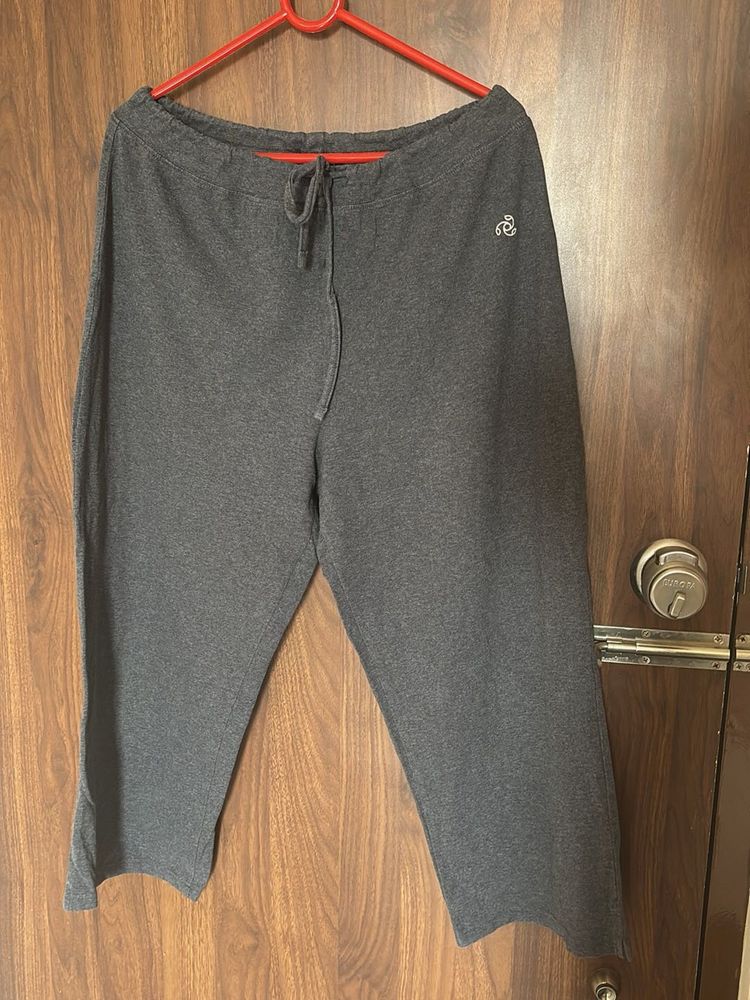 Gray Capri Sweatpants