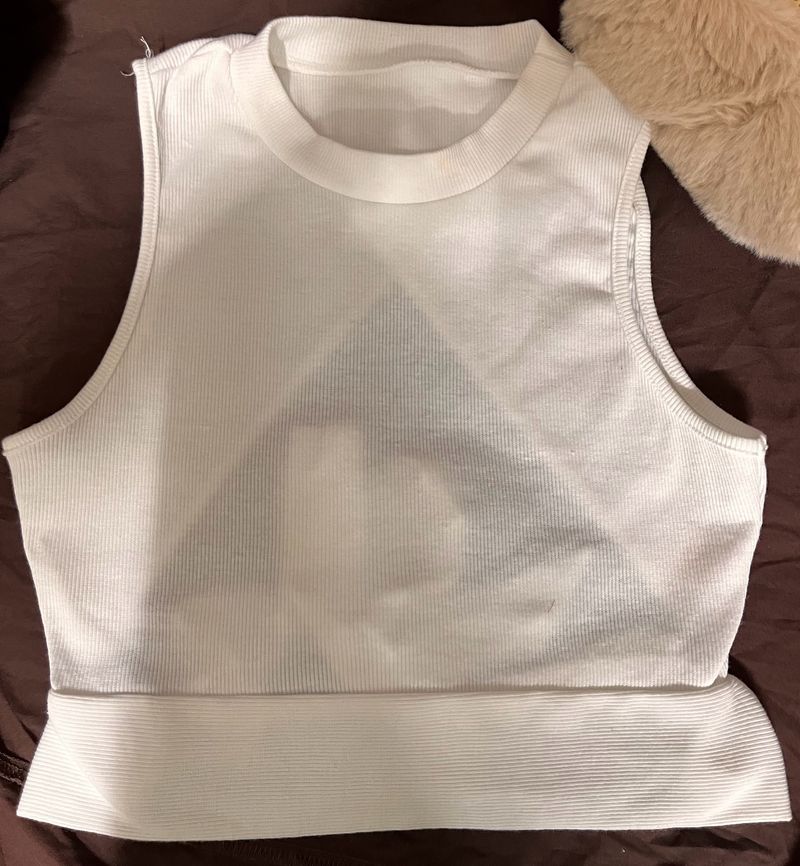 Urbanic Ribbed Back Tie Crop Top!🤍