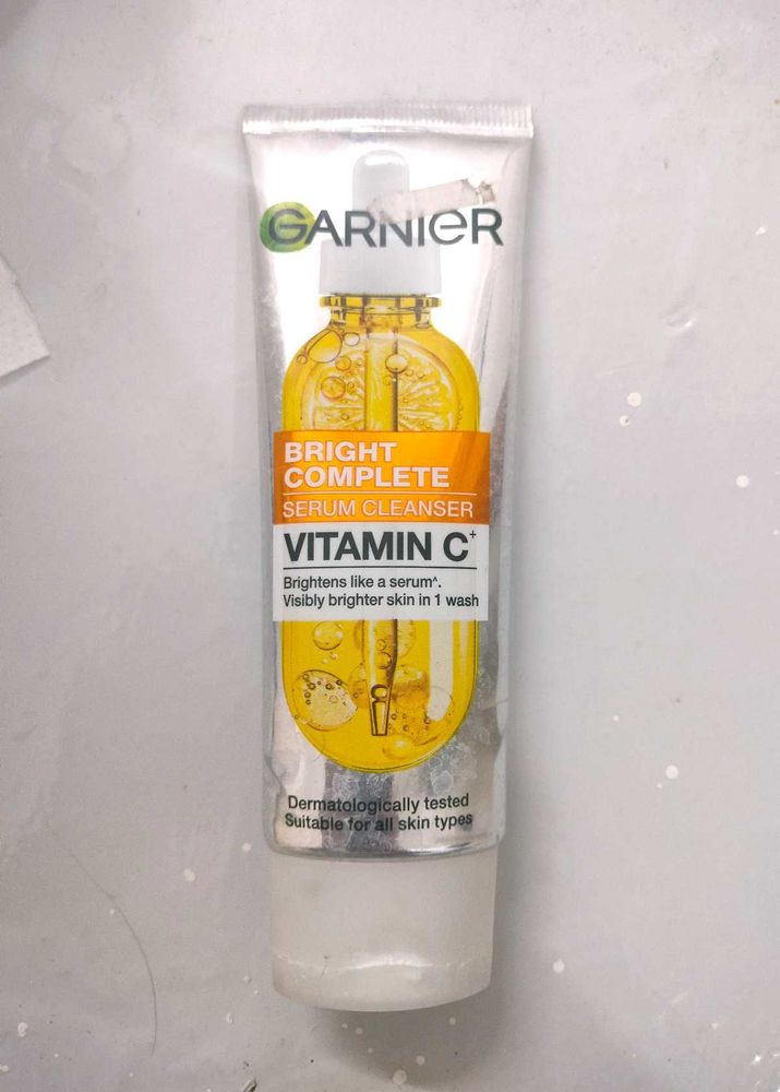 Garnier Vitamin C Serum Cleanser