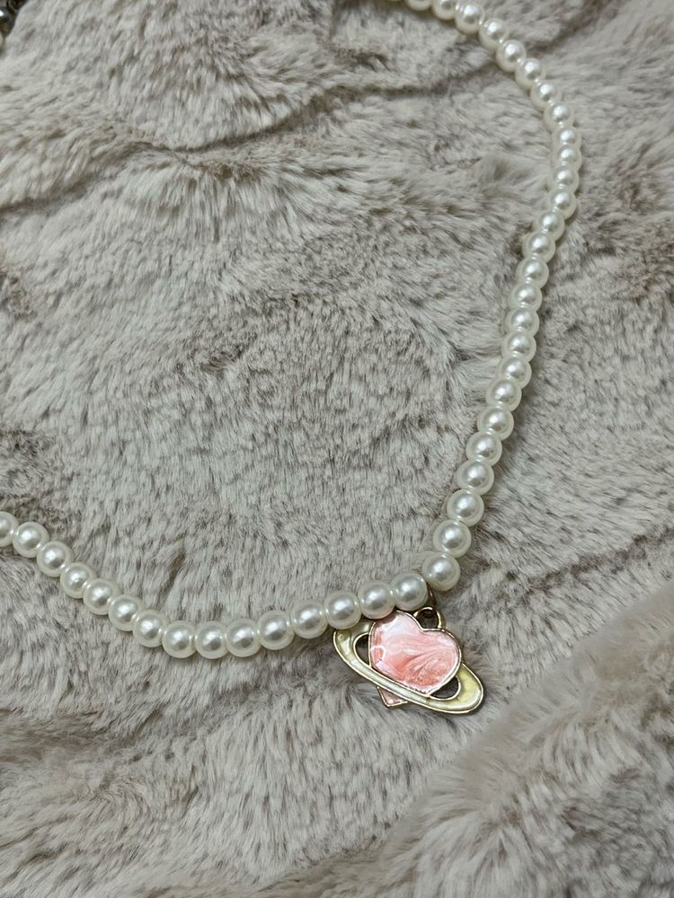 Pretty Pearl Heart Necklace