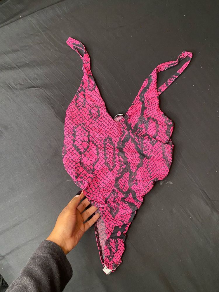 snakeprint lace bodysuit 🩷