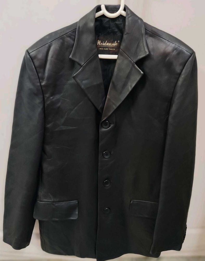 Leather Jacket - Stylish Black