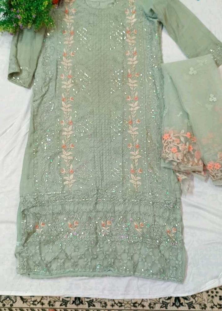 Elegant Pakistani Handwork Embroidery Kurta Set