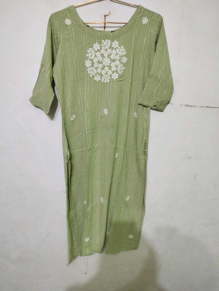 Green Embroidered Kurta