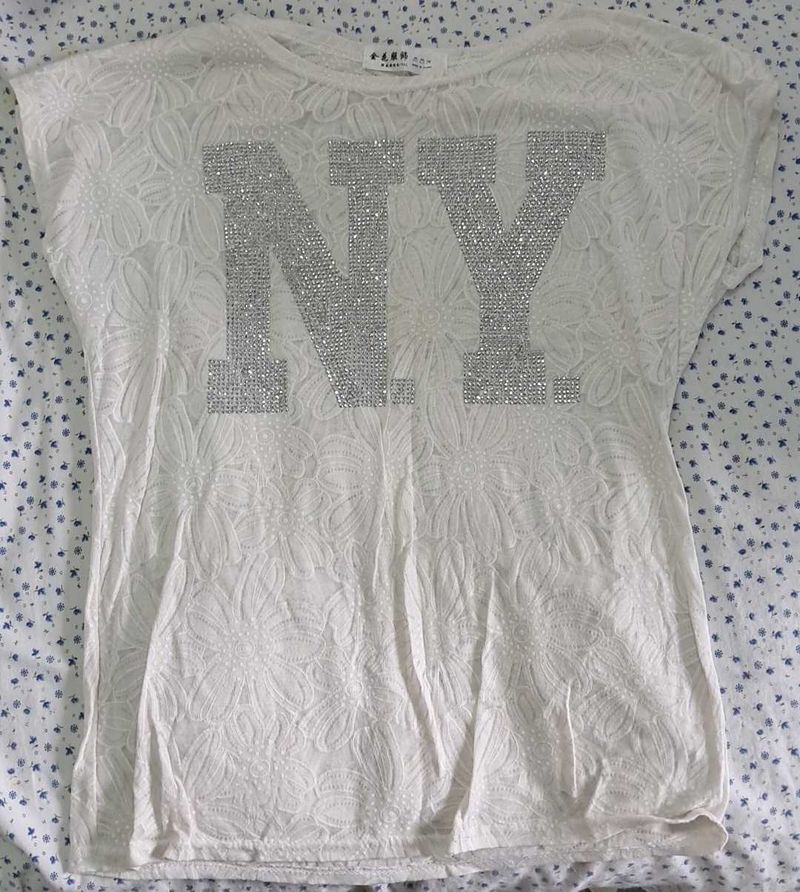 White Tshirt