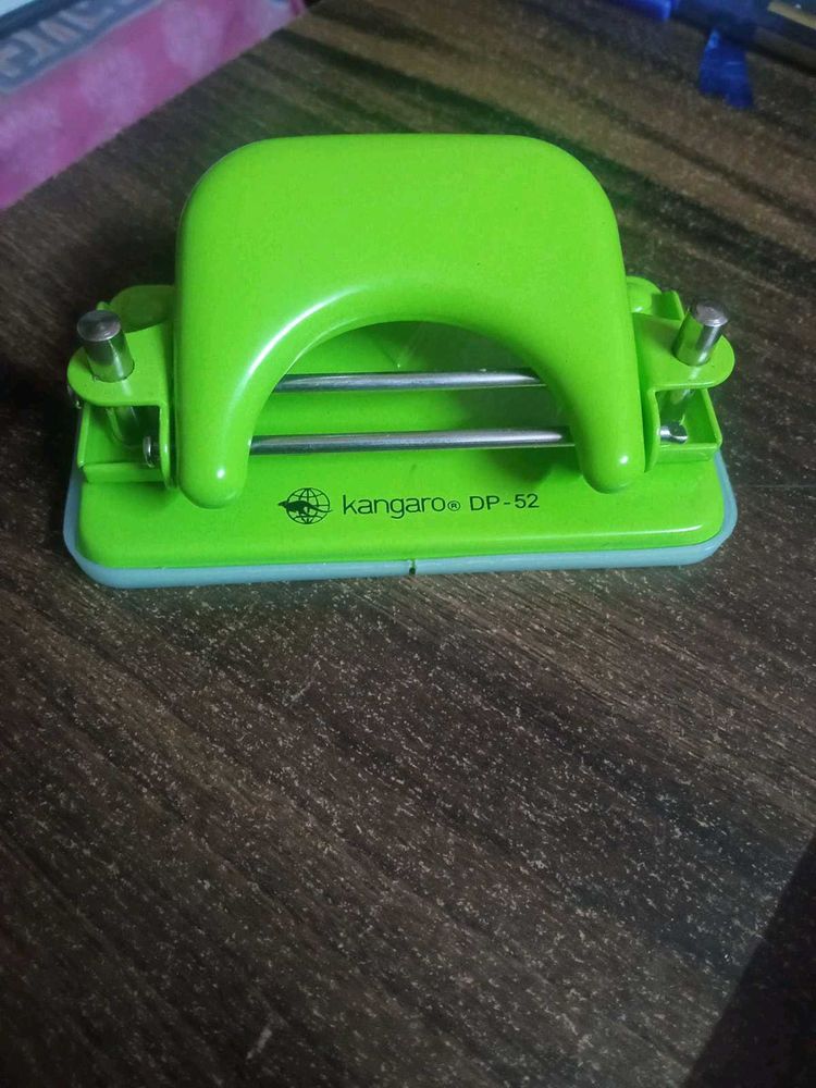 Kangaroo DP-52 Paper Punch