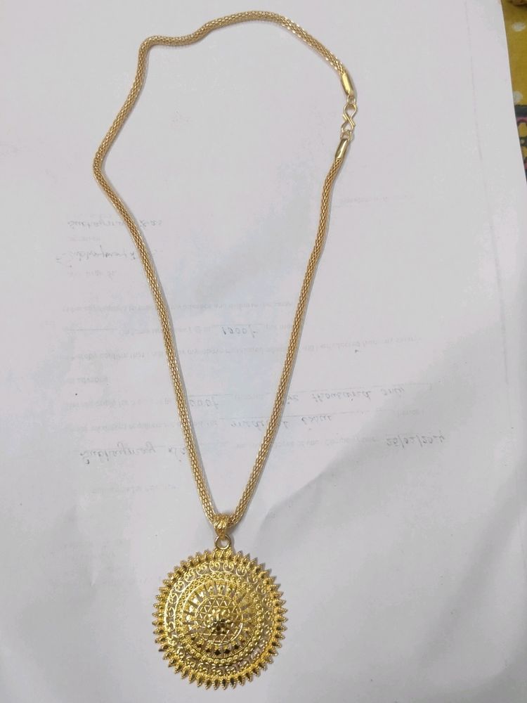 Chain With Pendant