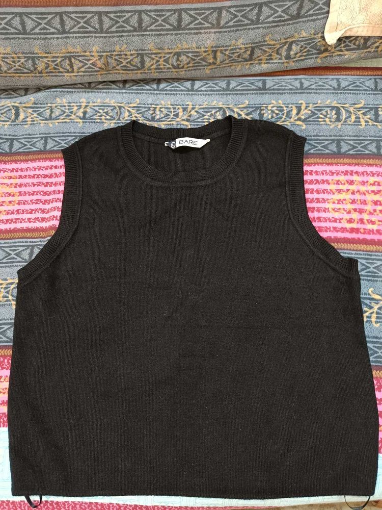 Black Sleeveless Knit Top