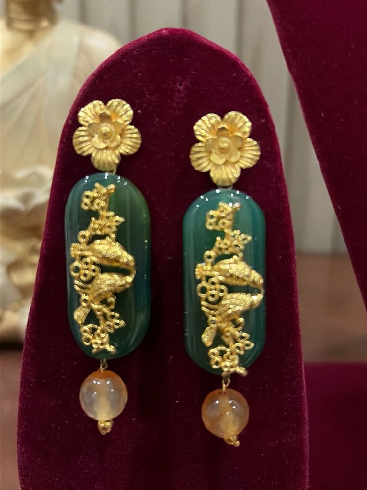 Elegant Green Stone Drop Earrings