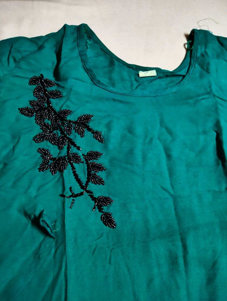 Green Embellishment kurta 💗