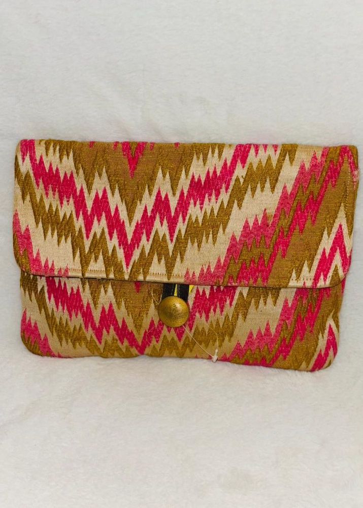 Chic Patterned Clutch