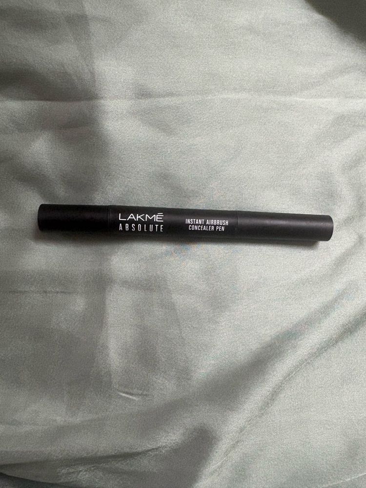 Lakme Absolute Concealer Pen - Ivory shade