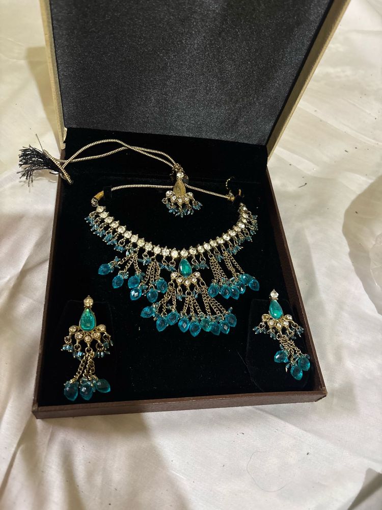 Teal Beaded Jewelry Set