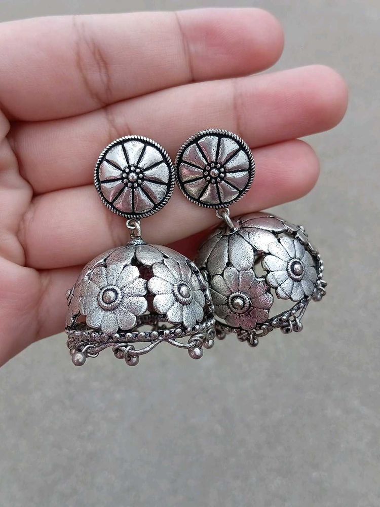 Silver Jhumka Earrings