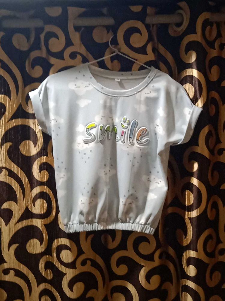 Cute 'Smile' Graphic Tee