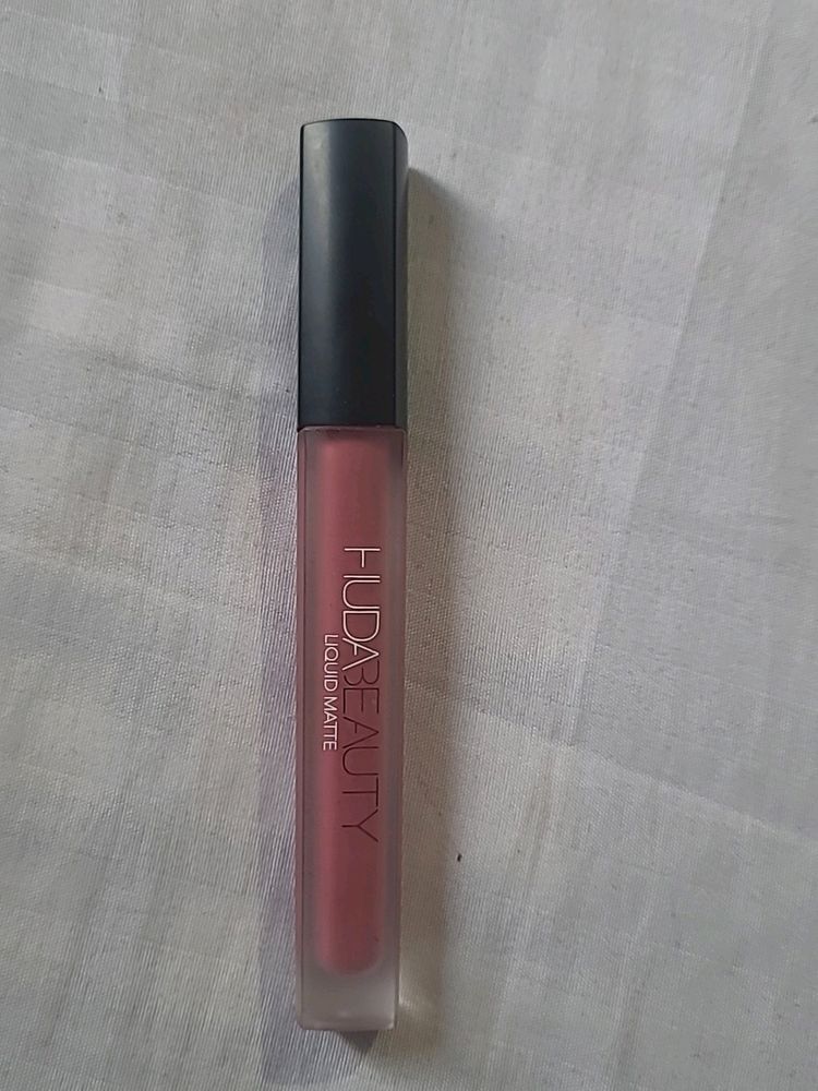 Original Huda Beauty Lipstick (Gossip Girl)