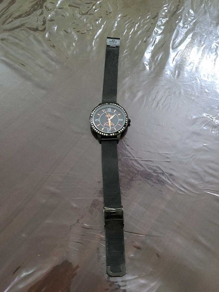 Fitron Watch