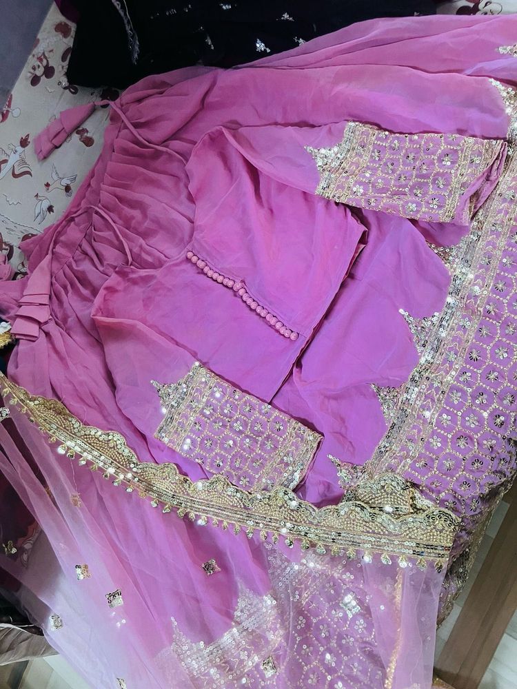 Beautiful Lehnga Choli With Net Duppata