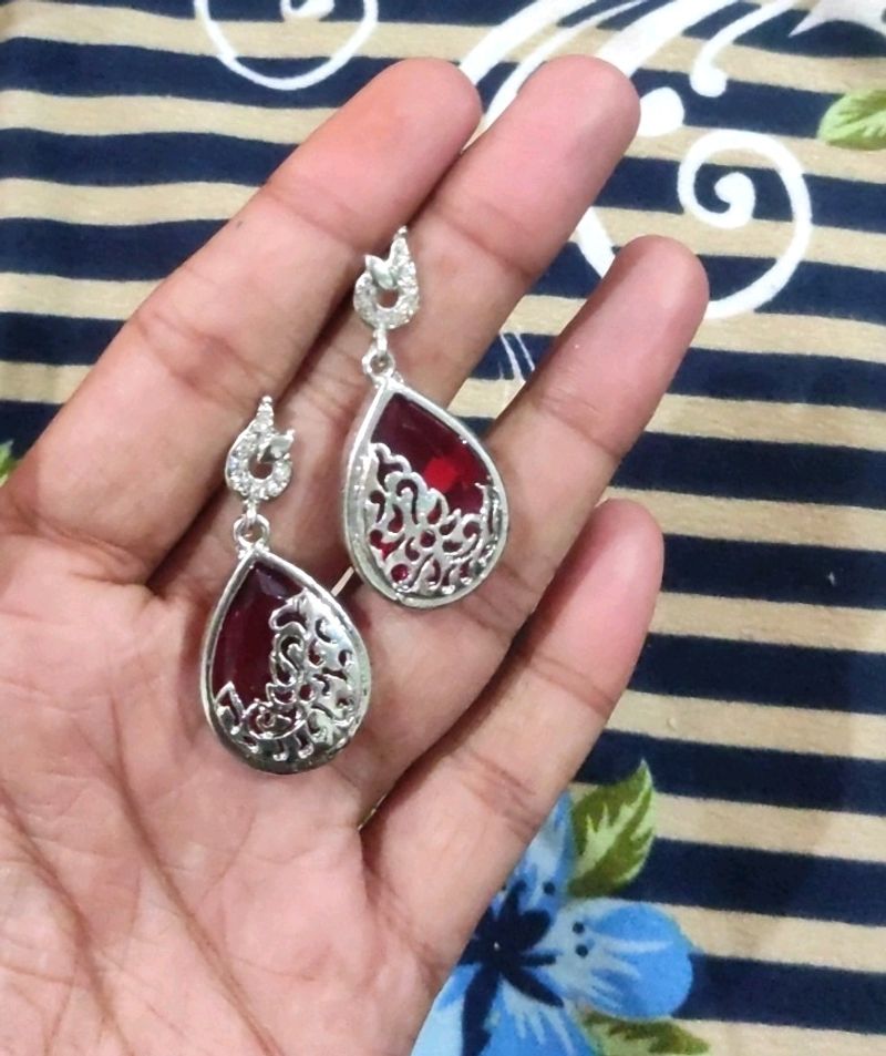 Red Diamond Earings