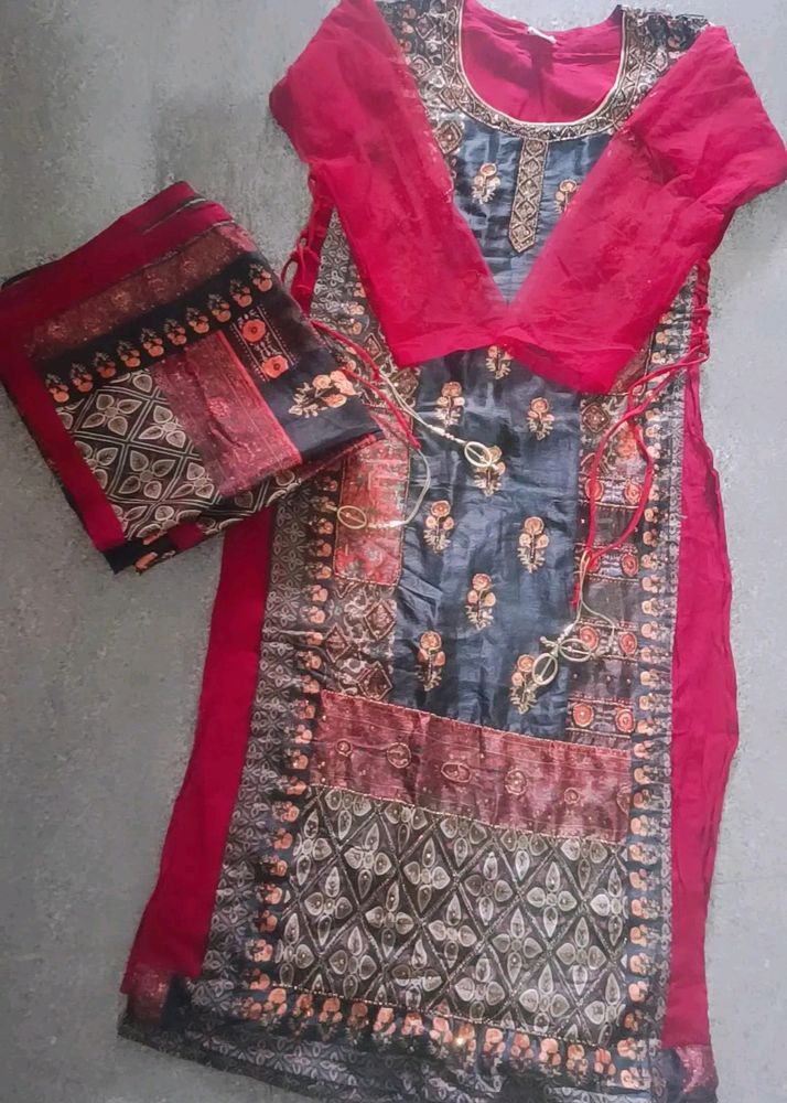 Kurti With Dupatta