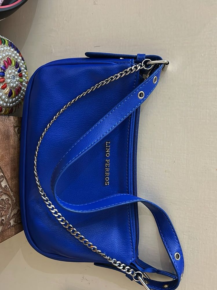Very Beautiful blue shoulder bag💙