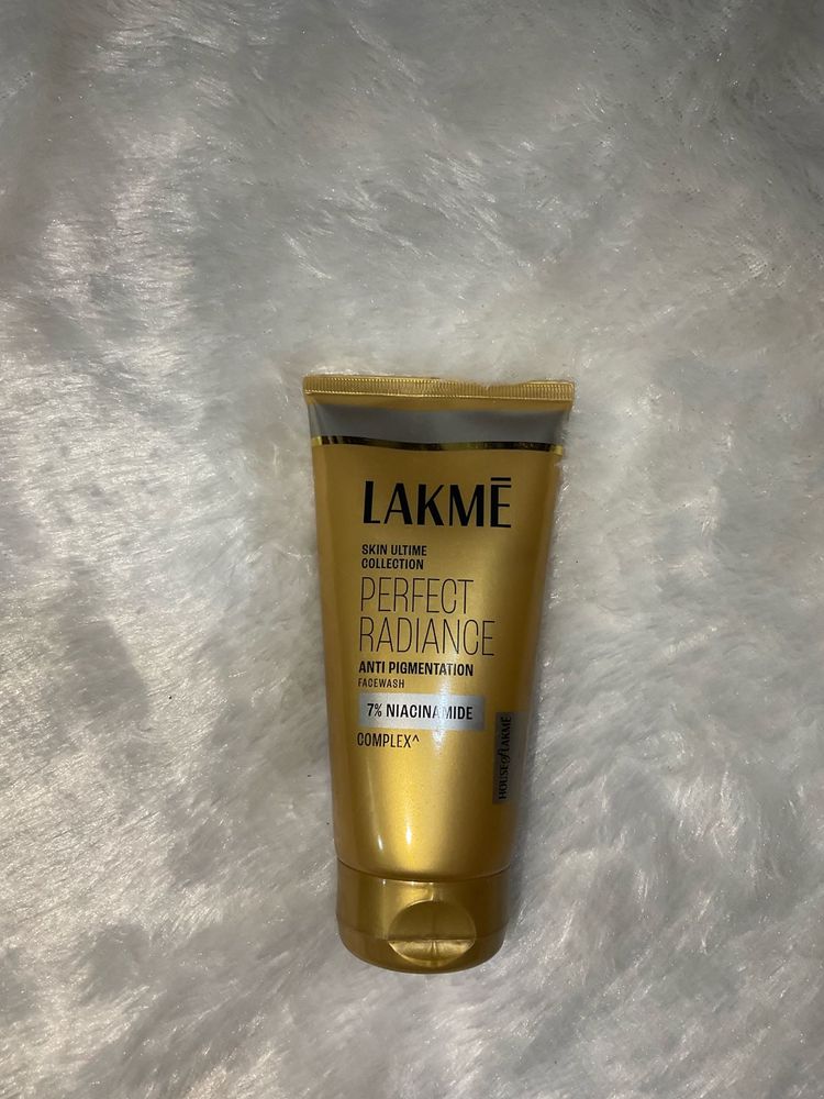 Lakme Perfect Radiance Facewash