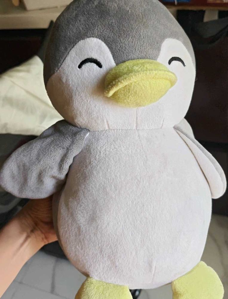 Adorable Penguin Plush Toy