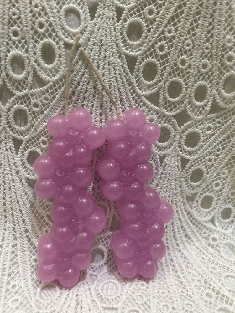 Grape Cluster Decoration