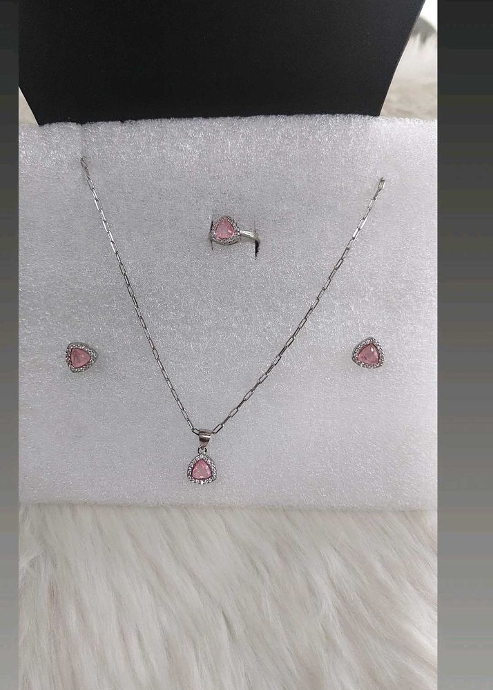 925 Hallmark Pink Stone Jewelry Set🩷