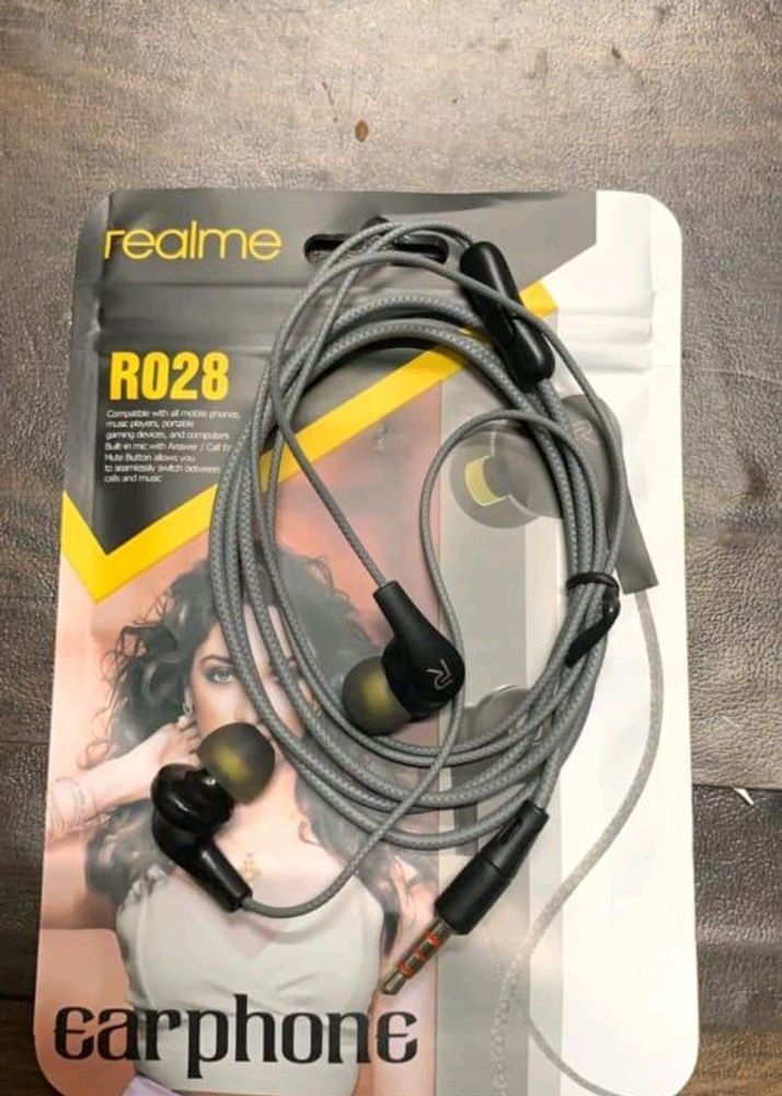 Realme R028 Earphone With Mic