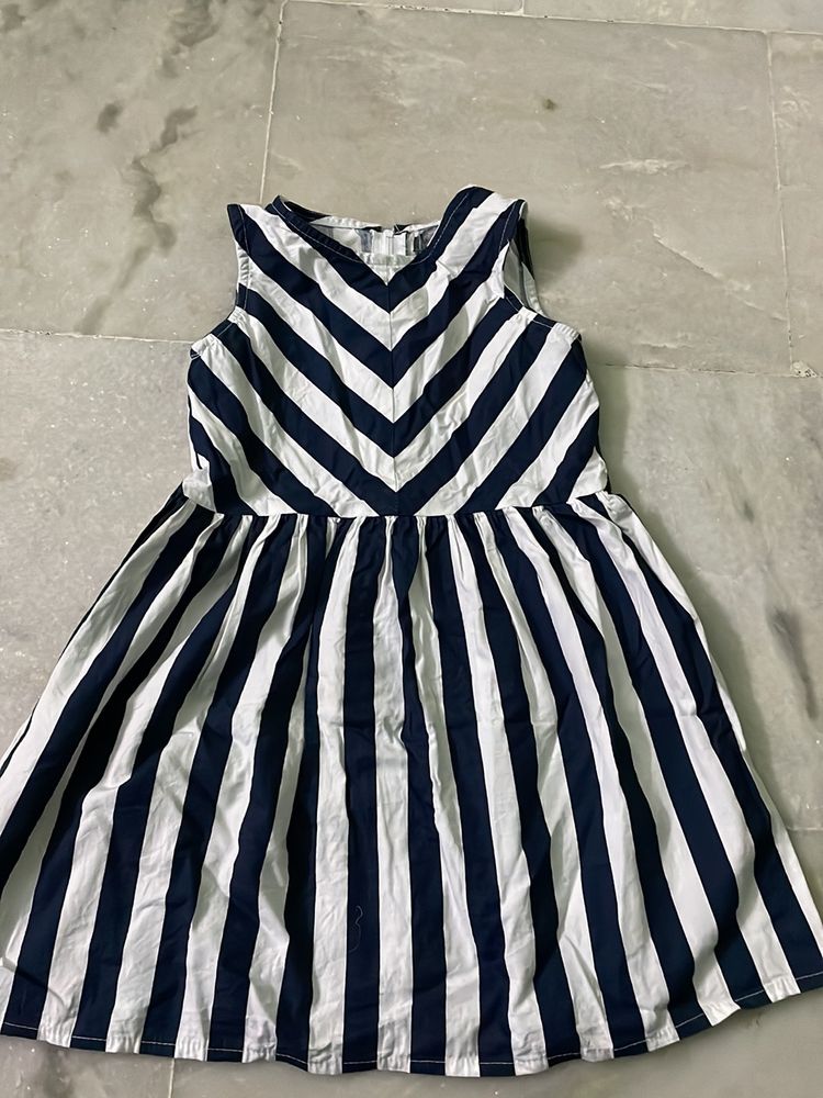 White And Blue Sleeveless Frock For Kids|4-5 Years