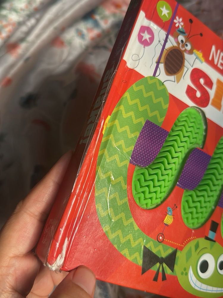 Childrens board book( Never touch a snake)🐍