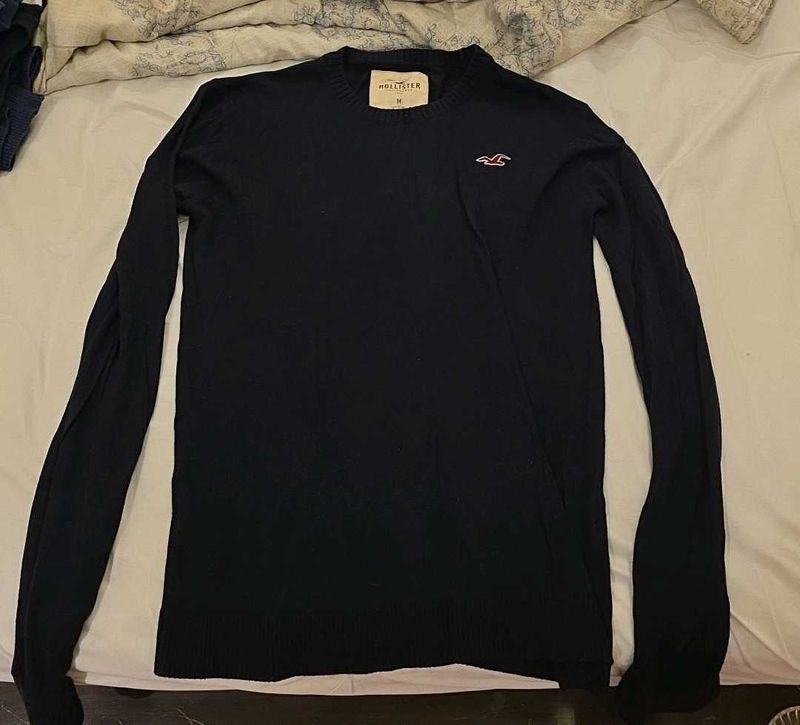 Hollister Black Sweater