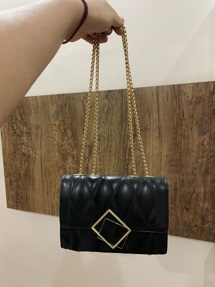 Chic Black Quilted Crossbody Bag
